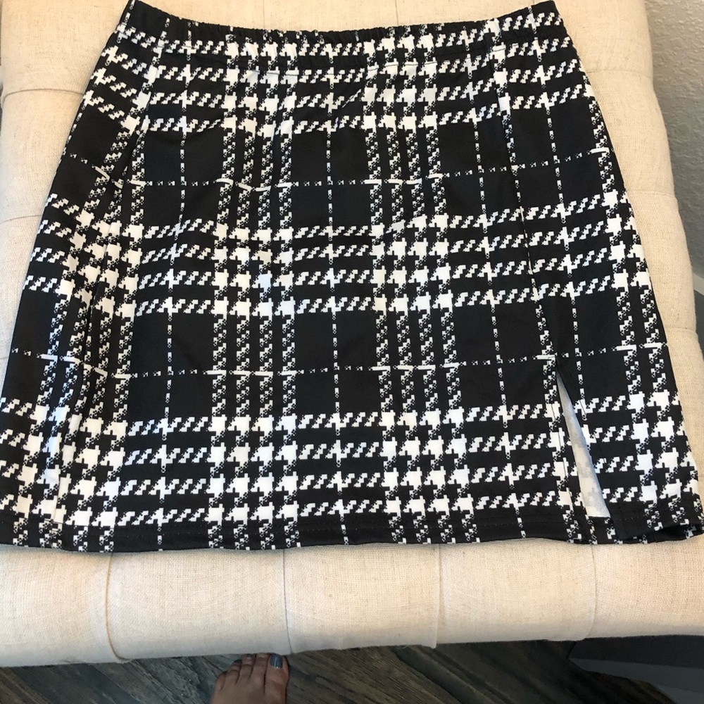 Shein Mini - Picture 2 of 4